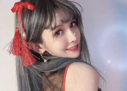 特别火的游戏女主播