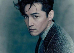 胡歌有胡子的照片,魅力四溢的成熟风度